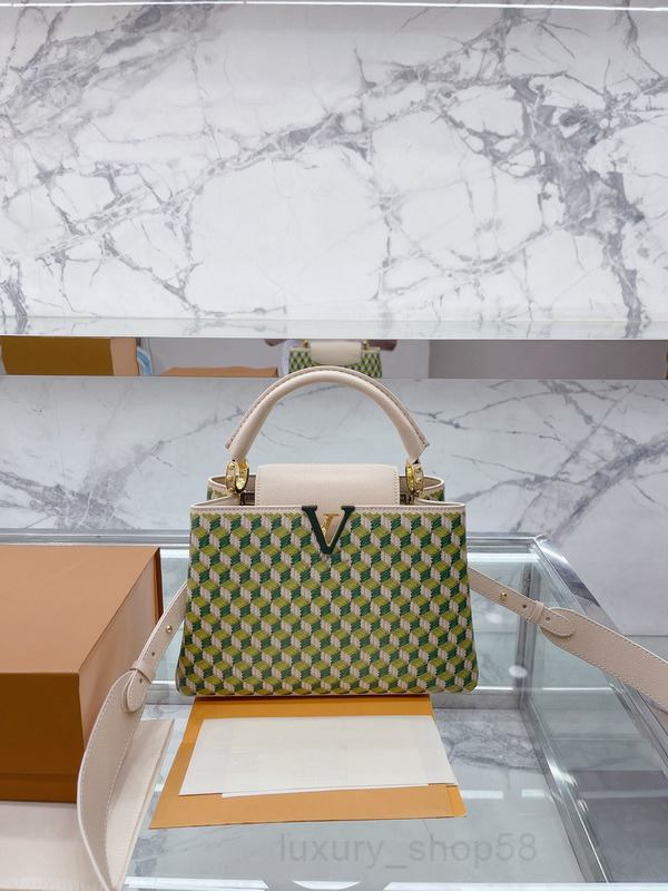 Crossbody Women Fashion Handbag Crobody Bags Shoulder Bag Litchee Pattern Leather Braided Strap Mini Capucines BB Handbags Purse
Crossbody Women Fashion Handbag Crobody Bags Shoulder Bag Litchee Pattern Leather Braided Strap Mini Capucines BB Handbags Purse