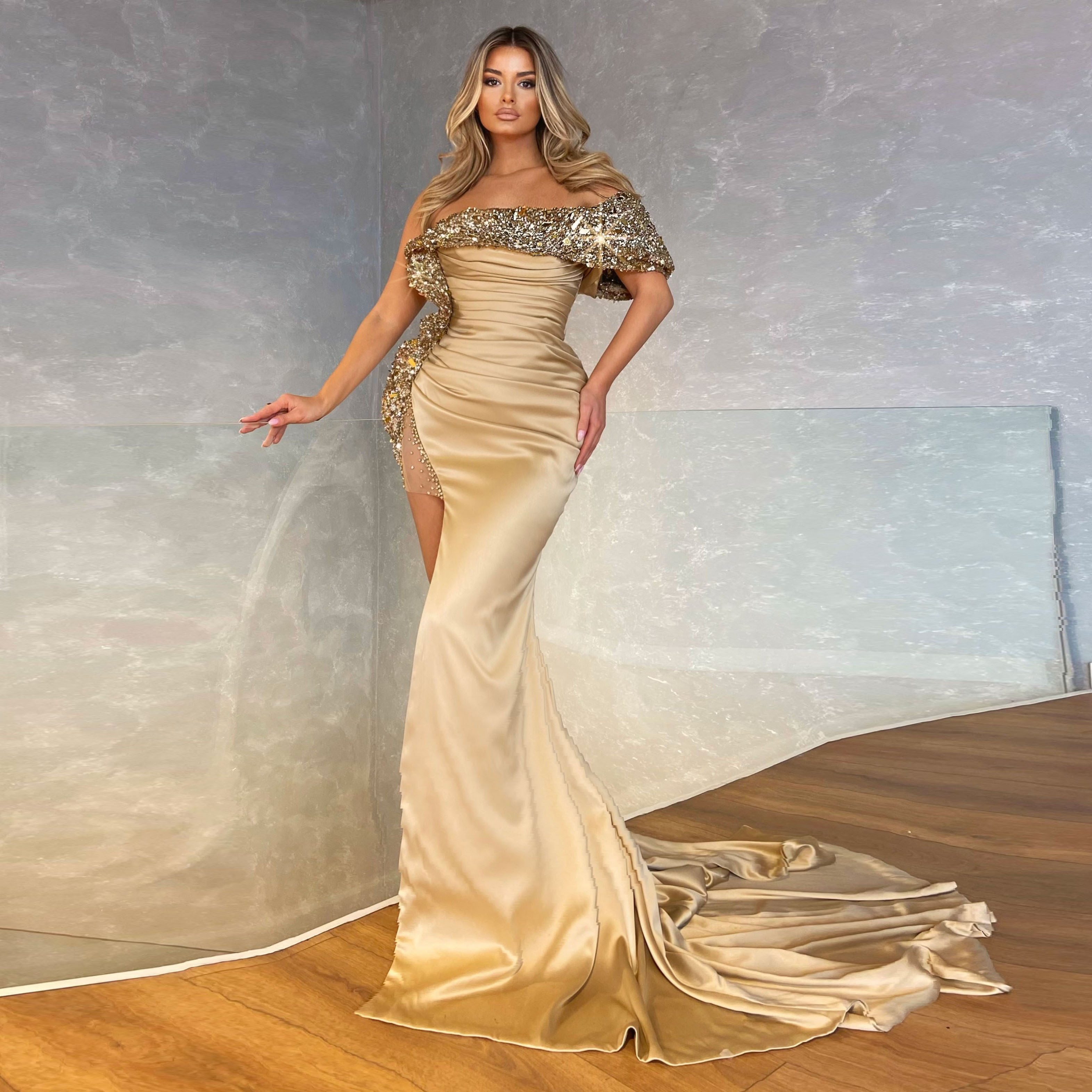 Gold Mermaid Prom Dresses Sexy Bateau Neck Satin Sequins High Waist Sleeveless Strapless High Side Split Elegant Sweep Train Evening Formal Dresses Gi