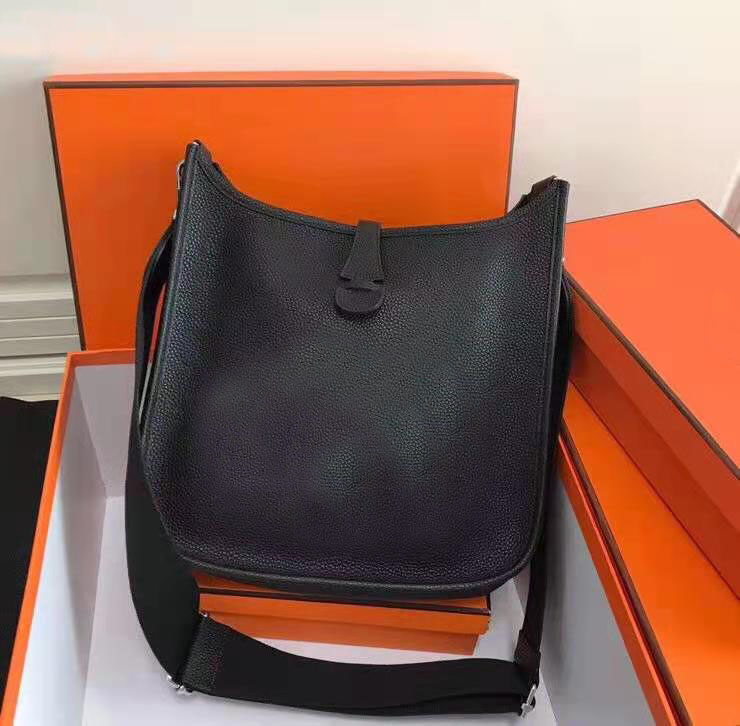 Shoulder Bags Designer bags cross body bag Woman Bag Handbag Purse Original Box Genuine Leather High Quality Women Messenger Black, Do not pay
Shoulder Bags Designer bags cross body bag Woman Bag Handbag Purse Original Box Genuine Leather High Quality Women Messenger Black, Do not pay