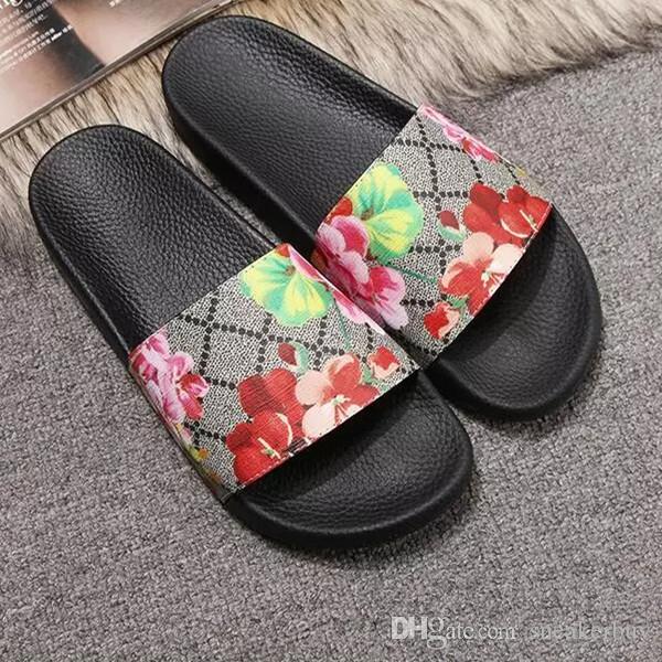 2021 Fashion slipper Men Women Sandals Designer Shoes Luxury Slide Summer Wide Flat Slippery Slideshow Flip Flop Size 35-45
2021 Fashion slipper Men Women Sandals Designer Shoes Luxury Slide Summer Wide Flat Slippery Slideshow Flip Flop Size 35-45