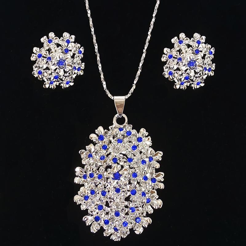 Earrings & Necklace Silver Jewelry Set Graceful Pendant For Women Gold Accessoris Wedding GiftEarrings, As pic
Earrings & Necklace Silver Jewelry Set Graceful Pendant For Women Gold Accessoris Wedding GiftEarrings, As pic