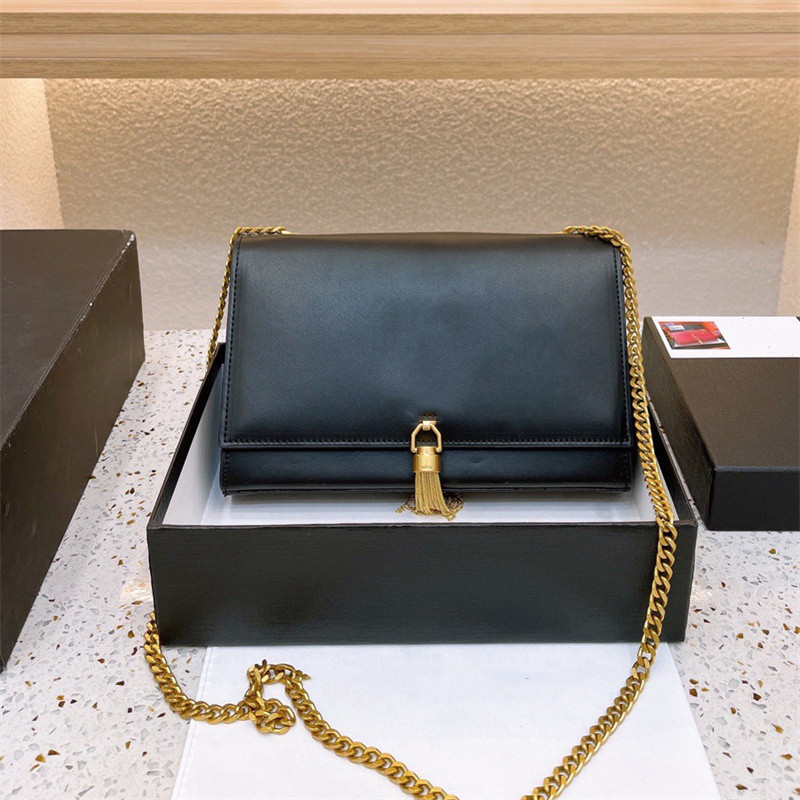woman CASSANDRE flap Envelope crossbody messenger Bag Fringed bag wallet Women Fashion brand Luxurys Designer chain Bags, Box
woman CASSANDRE flap Envelope crossbody messenger Bag Fringed bag wallet Women Fashion brand Luxurys Designer chain Bags, Box