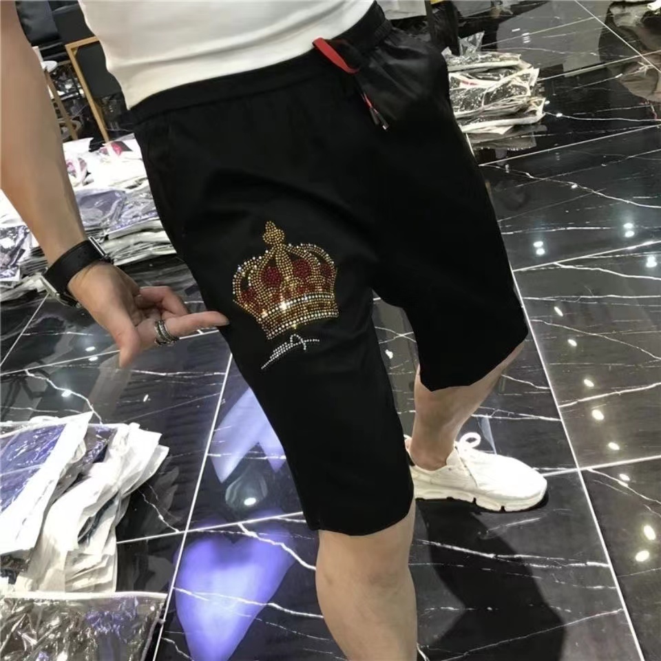 Men's Shorts 2022 Summer New Design Pants Thin Crown Rhinestone Casual Fashion Party Hip hop Loose Straight Capris Beach Male Clothing Black White 28
Men's Shorts 2022 Summer New Design Pants Thin Crown Rhinestone Casual Fashion Party Hip hop Loose Straight Capris Beach Male Clothing Black White 28