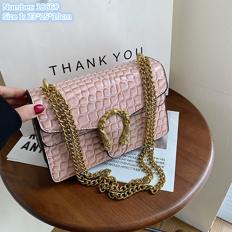 Wholesale factory ladies leathers shoulder bags this year's fashion stereotypes embossed stone chain bag flip crocodile handbag street trend gold buckle handbags, Pink1-1866#
Wholesale factory ladies leathers shoulder bags this year's fashion stereotypes embossed stone chain bag flip crocodile handbag street trend gold buckle handbags, Pink1-1866#