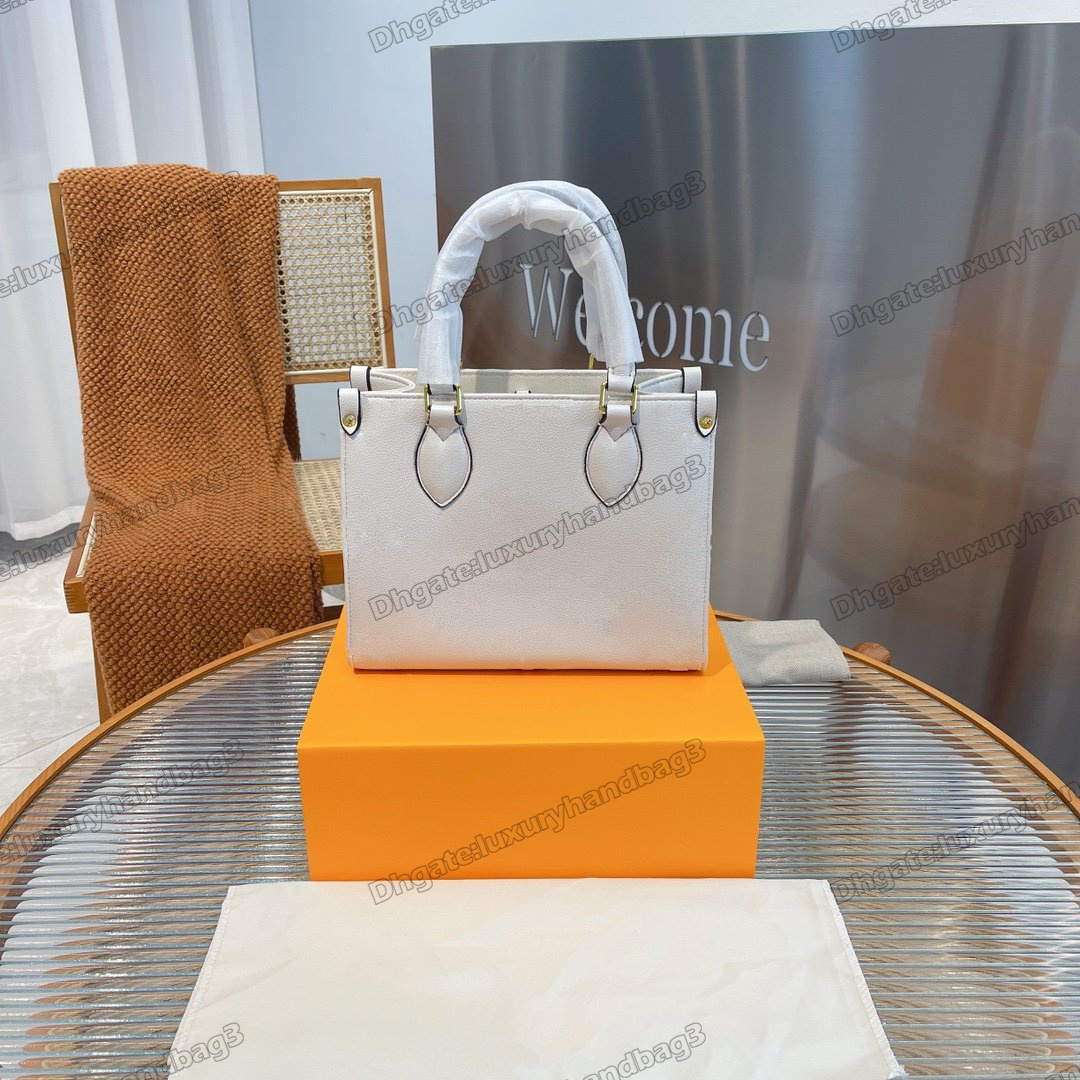 22 Classic OnTheGo PM 25cm Tote Bags Embossed Leather Designers Womens Handbags Purses Cross Body Mini Bag On The Go Fashion Shoulder Bag, Color 1#
22 Classic OnTheGo PM 25cm Tote Bags Embossed Leather Designers Womens Handbags Purses Cross Body Mini Bag On The Go Fashion Shoulder Bag, Color 1#