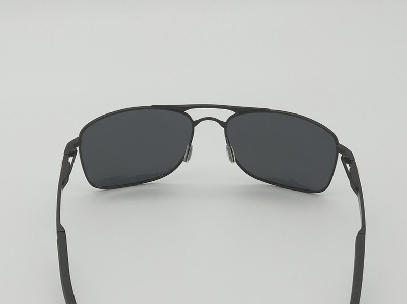 New Style Gauge 8 Sunglasses Mens Designer High Quality OO4124 Metal Black Frames Square Eyewear Ladys Fashion Sports Fire Polariz289R
New Style Gauge 8 Sunglasses Mens Designer High Quality OO4124 Metal Black Frames Square Eyewear Ladys Fashion Sports Fire Polariz289R