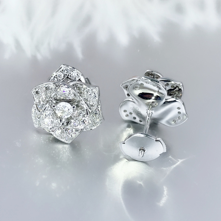Luxury Korea solid 925 Sterling Silver Rose flower Earrings Luxury Simulated Diamond Earrings Wedding Jewelry for Women girl
Luxury Korea solid 925 Sterling Silver Rose flower Earrings Luxury Simulated Diamond Earrings Wedding Jewelry for Women girl