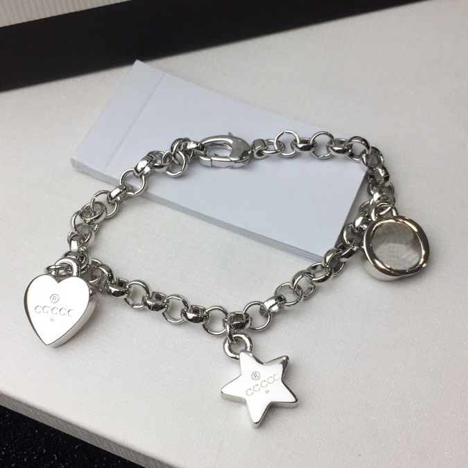 High Quality Luxury Designer G Jewelry Link letter Chain Bracelet Heart Charm Bracelets Love Bangle Women Men Gold Silver Party Wedding Gift Fashion GGing fsdddd
High Quality Luxury Designer G Jewelry Link letter Chain Bracelet Heart Charm Bracelets Love Bangle Women Men Gold Silver Party Wedding Gift Fashion GGing fsdddd