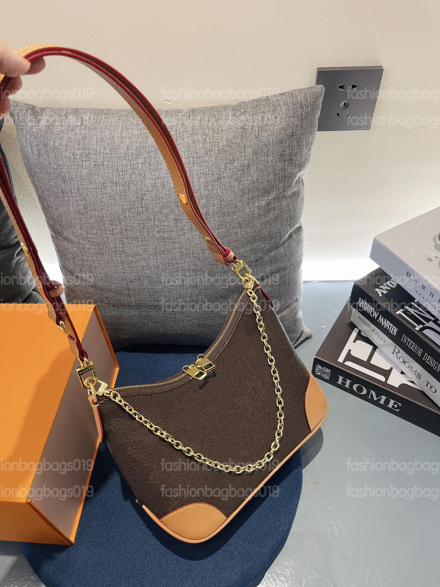Hobos Bags Boulogne M45831 M45832 underarm lady vintage Classic peas soft package canvas chains double zippers shoulderbag
Hobos Bags Boulogne M45831 M45832 underarm lady vintage Classic peas soft package canvas chains double zippers shoulderbag