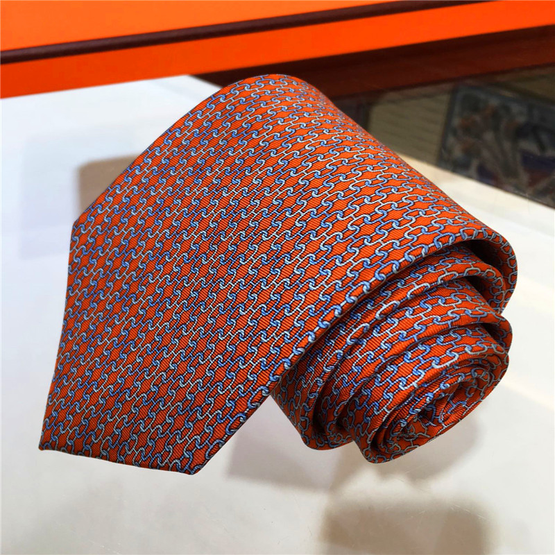 Designer Silk Ties High Quality Men Business Casual Tie Luxury Brands Fashion Accessories 5 Styles
Designer Silk Ties High Quality Men Business Casual Tie Luxury Brands Fashion Accessories 5 Styles