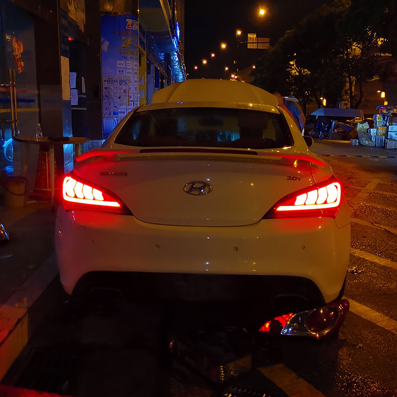 LED Tail Light For Hyundai 2009-2013 Genesis Coupe Rear Lamp Red LED Turn Signal Brake Reversing Lights Assembly