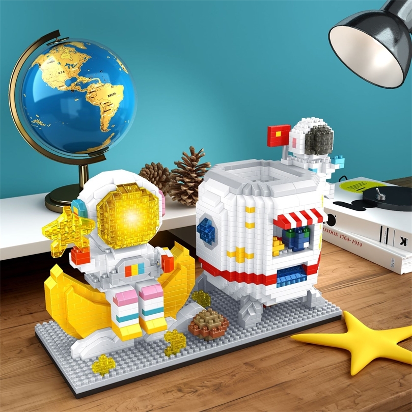 1488PCS Aerospace Astronaut Electronic Building Blocks toy Compatible MOC DIY Blocks Toys for Children Friend Gifts with light 220816
1488PCS Aerospace Astronaut Electronic Building Blocks toy Compatible MOC DIY Blocks Toys for Children Friend Gifts with light 220816