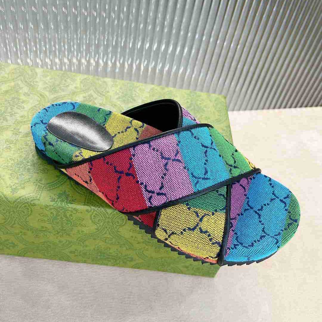 Classic Famous Designer Women Sandal Canvas Platform Slippers Leather Beige Brick Red Beach Slipper Outdoor Party Classic Sandals Sizes 35-43, 11
Classic Famous Designer Women Sandal Canvas Platform Slippers Leather Beige Brick Red Beach Slipper Outdoor Party Classic Sandals Sizes 35-43, 11