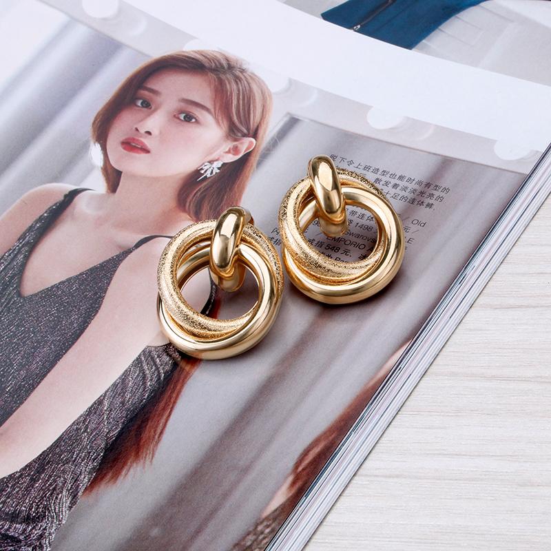 Dangle & Chandelier Gold Color Studs Earrings For Women Zinc Alloy Fashion Jewelry Womens Accessories Trendy 2022 Ear RingsDangle
Dangle & Chandelier Gold Color Studs Earrings For Women Zinc Alloy Fashion Jewelry Womens Accessories Trendy 2022 Ear RingsDangle
