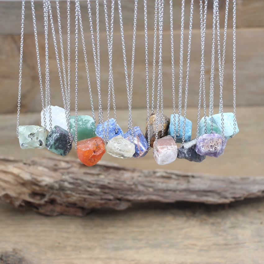 Silvery Chains Healing Crystal Mineral Pendants Reiki Natural Raw Stone Labradorite Amethysts Quartz Necklace Jewelry
Silvery Chains Healing Crystal Mineral Pendants Reiki Natural Raw Stone Labradorite Amethysts Quartz Necklace Jewelry