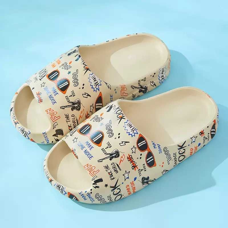 2022 hot Summer Slipper new net red coconut thick bottom step poo bathroom slipper special pattern watermark Shoes