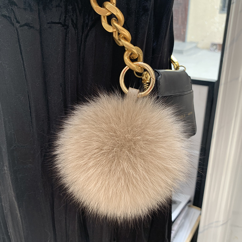 13CM Real Fur Keychain Natural Pompom Ball Women Bag ornaments Pendant Luxury Car Key Ring Leather Strap Metal Gift 220411