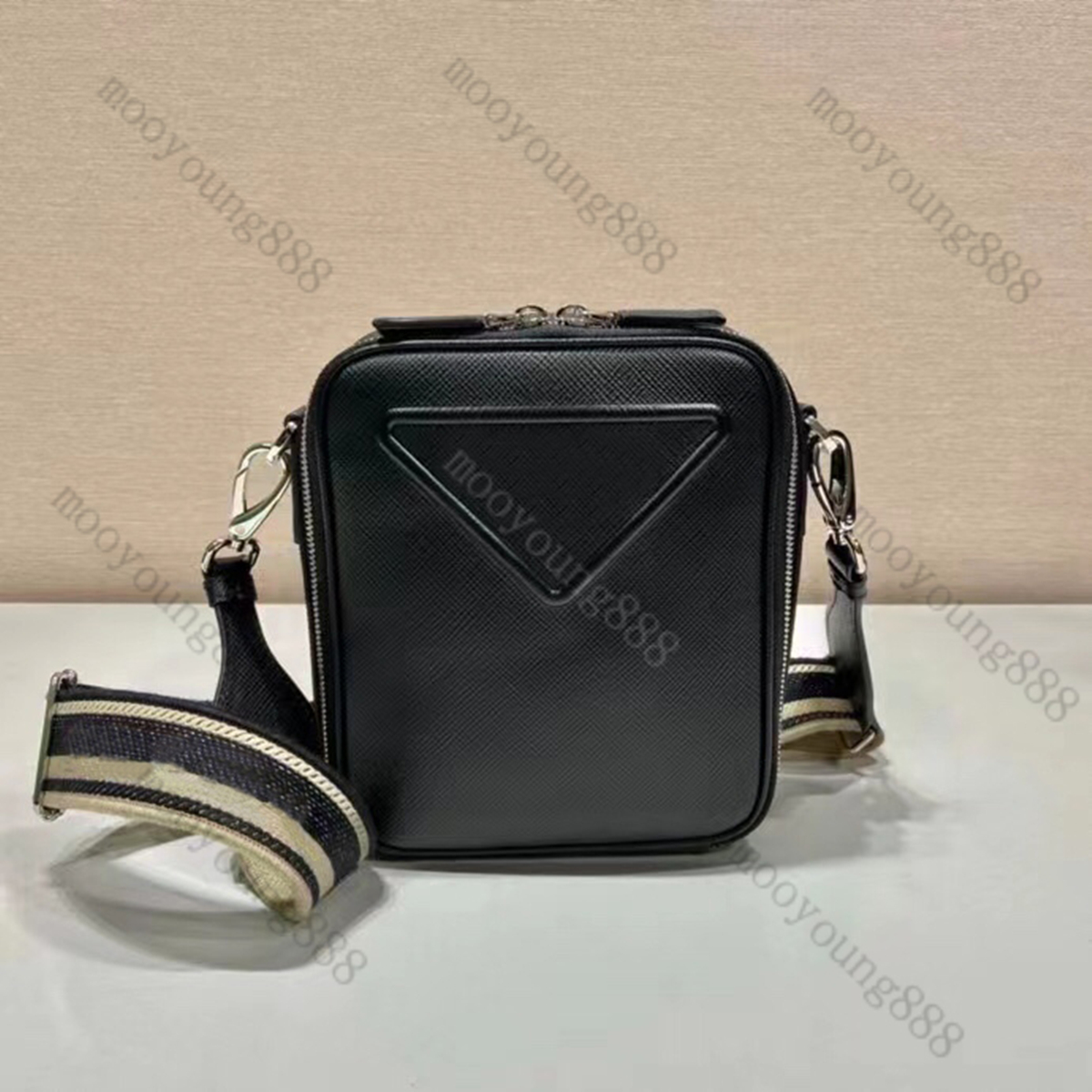 10A Top Tier Quality Luxury Designers Women Bags Mini Clutch Real Leather Embossed Triangle Purse Quilted Handbag Crossbody Shoulder Black Strap Bag With Box, 19cm white real leather
10A Top Tier Quality Luxury Designers Women Bags Mini Clutch Real Leather Embossed Triangle Purse Quilted Handbag Crossbody Shoulder Black Strap Bag With Box, 19cm white real leather