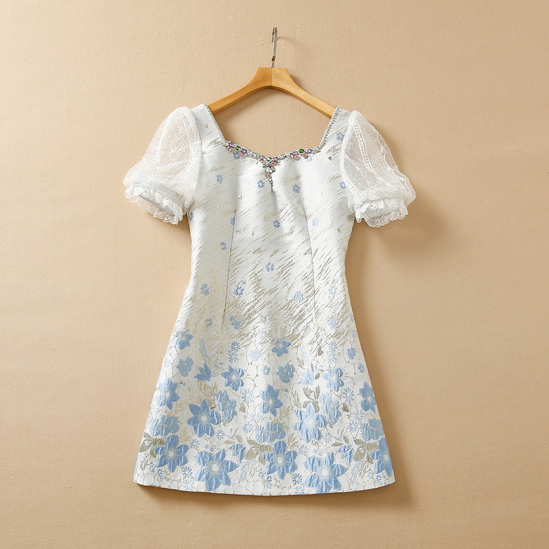 2022 Summer Short Sleeve Square Neck Sky Blue Floral Print Silver Jacquard Beading Beaded Rhinestone Short Mini Dress Elegant Casual Dresses 22Q151638
2022 Summer Short Sleeve Square Neck Sky Blue Floral Print Silver Jacquard Beading Beaded Rhinestone Short Mini Dress Elegant Casual Dresses 22Q151638