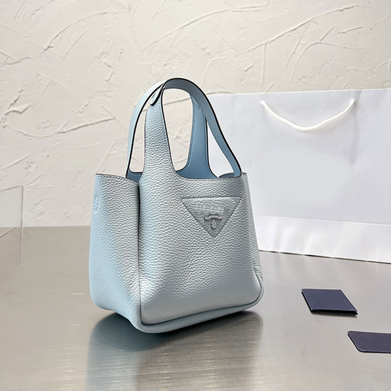 Chains Crossbody Bags Triangle Underarm Bag Women Handbags Letter Hardware Genuine Leather Mini Tote Letter High Quality Two Belt Shoulder Straps Classical Purse, Sky blue
Chains Crossbody Bags Triangle Underarm Bag Women Handbags Letter Hardware Genuine Leather Mini Tote Letter High Quality Two Belt Shoulder Straps Classical Purse, Sky blue