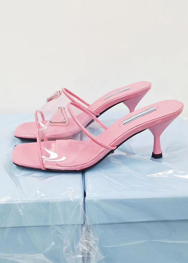 Designer Women Sandals Triangle Logo Printed Plexiglass Heels Luxury Milano Slides Chunky High Heel Silver Metallic Leather Insole Slippers 0614, 01
Designer Women Sandals Triangle Logo Printed Plexiglass Heels Luxury Milano Slides Chunky High Heel Silver Metallic Leather Insole Slippers 0614, 01