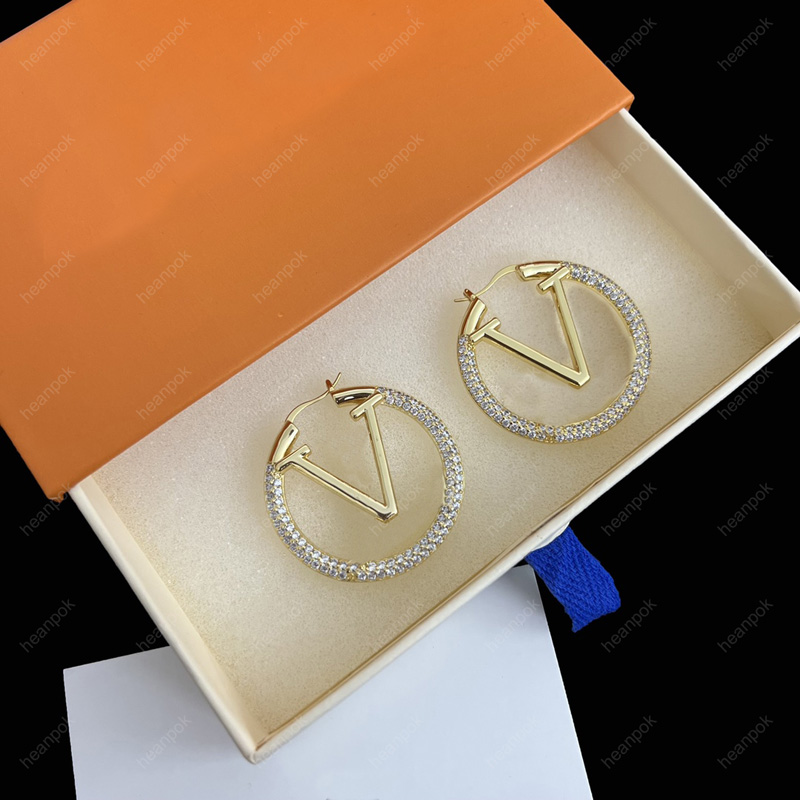 2022 Fashion High Quality Hoop Earrings Designer Diamond Earrings Size 4cm Studs Earring 925 Silver For Women Lovers Gift Luxury Jewelry
2022 Fashion High Quality Hoop Earrings Designer Diamond Earrings Size 4cm Studs Earring 925 Silver For Women Lovers Gift Luxury Jewelry