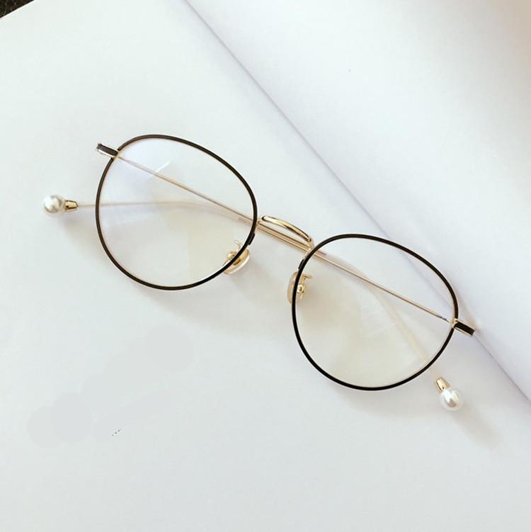 Fashion Sunglasses Frames 2022 Rushed Gafas Retro Round Metal Eyeglasses Frame Optical Pearl Temple Net Glasses Myopia Elegant Temperament C
Fashion Sunglasses Frames 2022 Rushed Gafas Retro Round Metal Eyeglasses Frame Optical Pearl Temple Net Glasses Myopia Elegant Temperament C