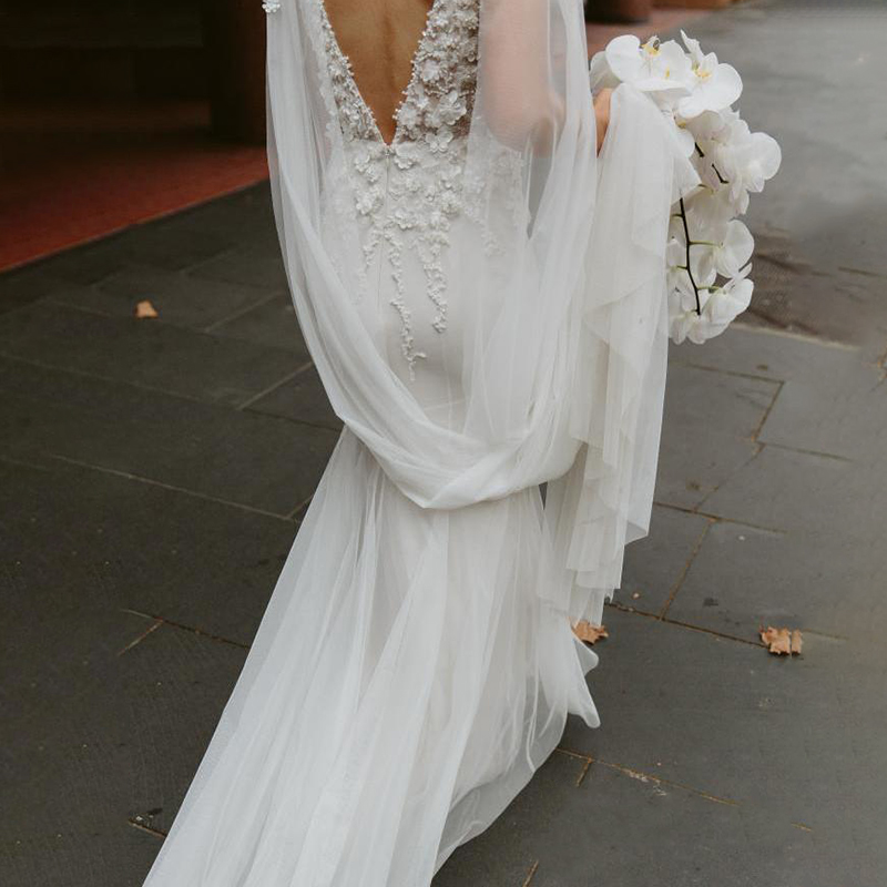 Boho Dubai Mermaid Wedding Dress 2022 Sexy V Neck Arabic Bohemian Wedding Dresses Lace Appliques Country Bridal Gowns Beaded Plus Size Greek Vestido D