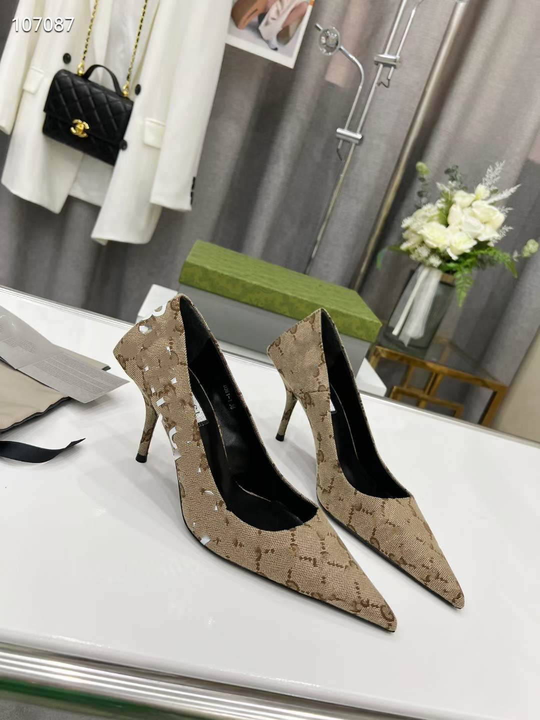 bag heel sandals women casual sneakers retro wedding banquet black color Baotou single shoes pointed toe high heels metal decoration, Brown
bag heel sandals women casual sneakers retro wedding banquet black color Baotou single shoes pointed toe high heels metal decoration, Brown