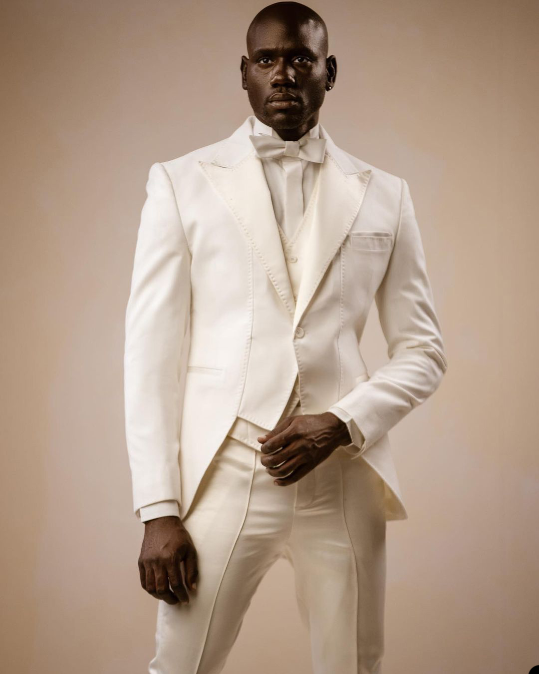 White Men Wedding Tuxedos 3 Pieces Groom Dinner Business Evening Suit Birthday Party Wear