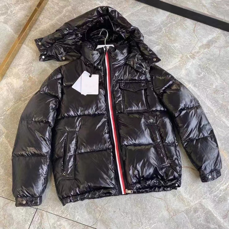 Mans Down winter Jacket Parkas Puffer Coats Men Hooded Jackets Top Quality Women coat Outdoor Feather Outwear Keep warm Thick double zipper Removable hat, Logistics difference do not shoot
Mans Down winter Jacket Parkas Puffer Coats Men Hooded Jackets Top Quality Women coat Outdoor Feather Outwear Keep warm Thick double zipper Removable hat, Logistics difference do not shoot