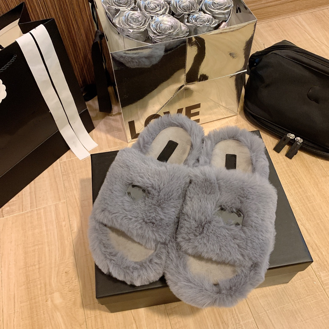 C branded Plush Fur Slippers Winter Women Thick Bottom Slides ladies Wool Furry Fluffy Slipper chan and el Letter Designer Luxury Lady House Casual Shoes Slider 34-40, Fill postage
C branded Plush Fur Slippers Winter Women Thick Bottom Slides ladies Wool Furry Fluffy Slipper chan and el Letter Designer Luxury Lady House Casual Shoes Slider 34-40, Fill postage
