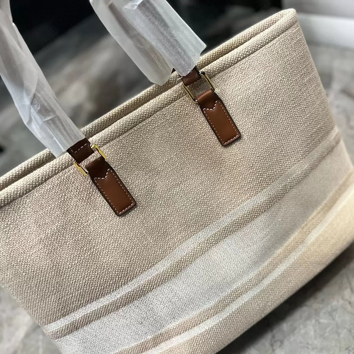 Top Designer Ce Logo Line Tote Bag Bags Canvas shopping Handbags Classic Shoulder women Luxurys Designers embroidered fashion large capacity big size 42 32
Top Designer Ce Logo Line Tote Bag Bags Canvas shopping Handbags Classic Shoulder women Luxurys Designers embroidered fashion large capacity big size 42 32