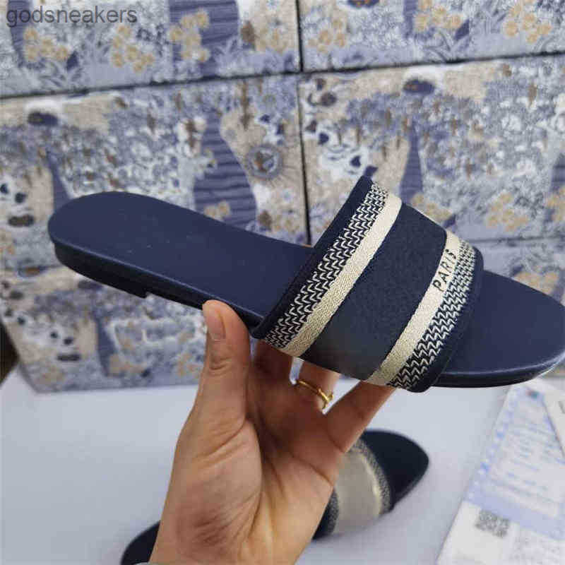 Sandals Luxury Designer Fashion Brand Series 2022 Summer Flat Shoes Female Designer Leather Sandals Female d Knitted Embroidery Slider 50
Sandals Luxury Designer Fashion Brand Series 2022 Summer Flat Shoes Female Designer Leather Sandals Female d Knitted Embroidery Slider 50