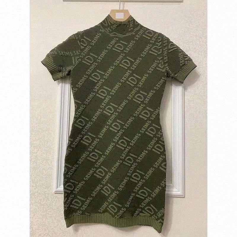 Women Casual Fendi Dresses Embossed 3D Relief Letter High Qualiy Ladies Dress Two Pieces Knit Tank Top Vest Skirt Sweater
Women Casual Fendi Dresses Embossed 3D Relief Letter High Qualiy Ladies Dress Two Pieces Knit Tank Top Vest Skirt Sweater