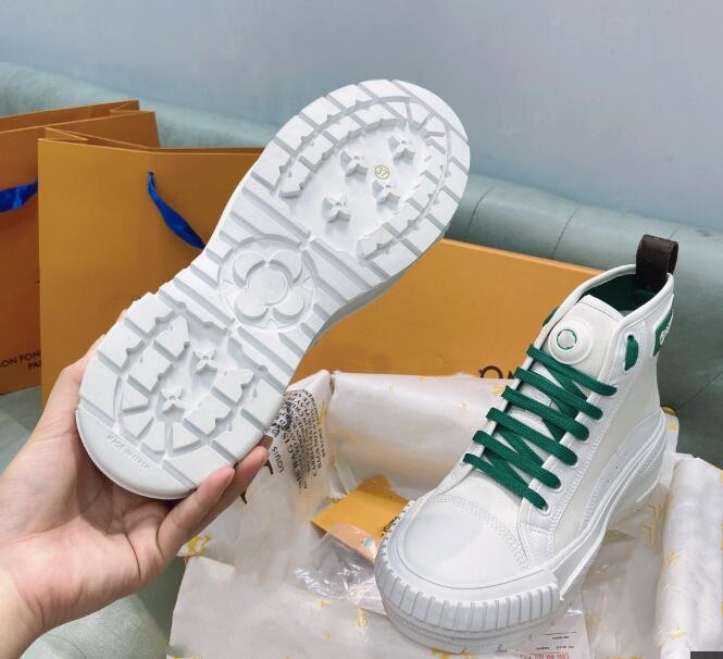 2021 cotton canvas Calfskin trim Dress Casual Shoes Inner leather padded feet Thick bottom Comfort Walking sneakers trainers, Red
2021 cotton canvas Calfskin trim Dress Casual Shoes Inner leather padded feet Thick bottom Comfort Walking sneakers trainers, Red