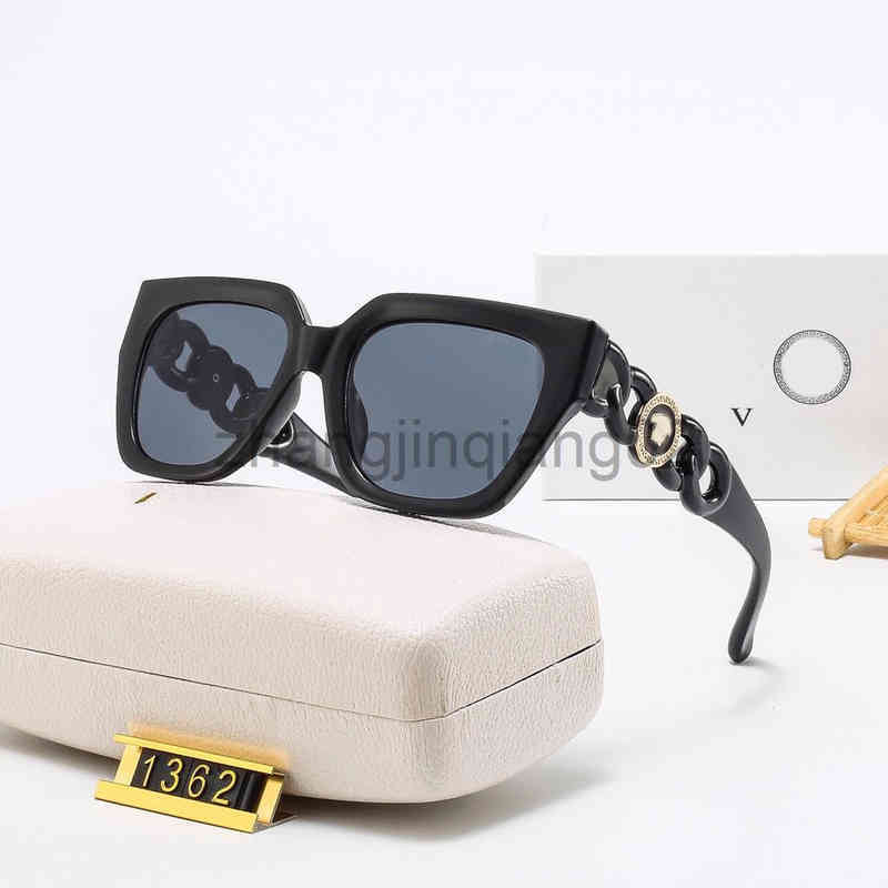 Designer Versage Sunglasses Cycle Luxurious Europe and America Fashion Brands Woman Mens Vintage Baseball Sport Round Oversized Sunglasses
Designer Versage Sunglasses Cycle Luxurious Europe and America Fashion Brands Woman Mens Vintage Baseball Sport Round Oversized Sunglasses