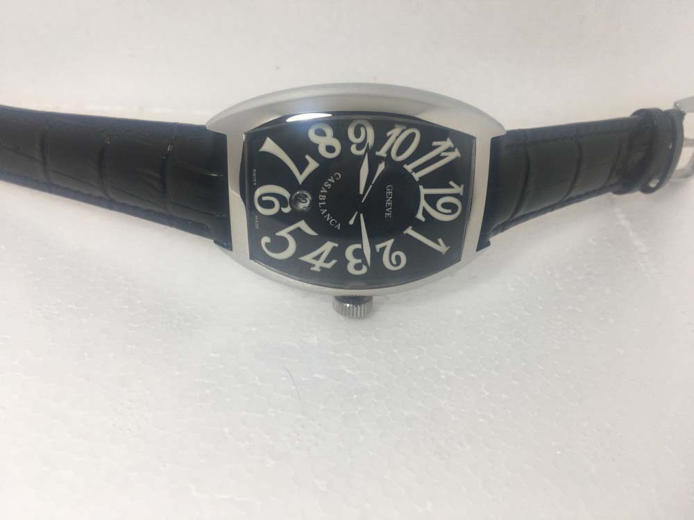 2020 newest mens Watch or woman fashion designer man watches AAA high quality wristwatch with black strap
2020 newest mens Watch or woman fashion designer man watches AAA high quality wristwatch with black strap