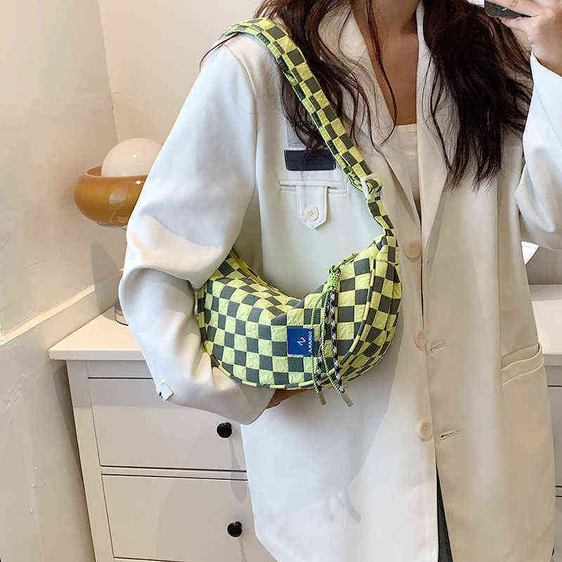 French Minority Design Bags Women s Fashion High Sense Texture Ins Chest Bag Leisure Messenger Bag 220517