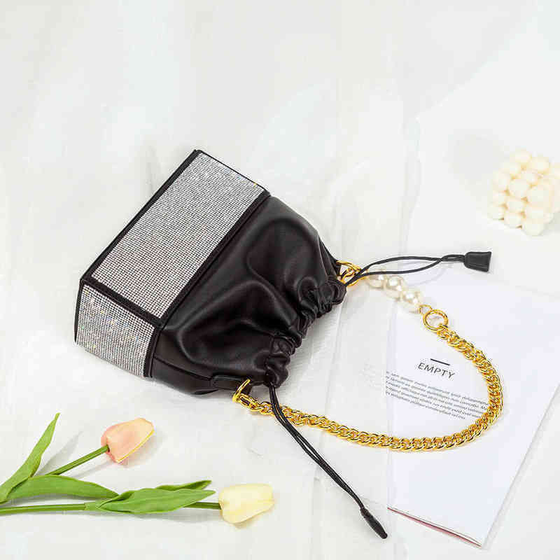 CMM bags Diamanten Emmer Crossbody Tassen Vrouwen Nieuwe Boutique Pearl Chain Strass Vierkante Portemonnees En Handtassen Designer Hoge 220609
