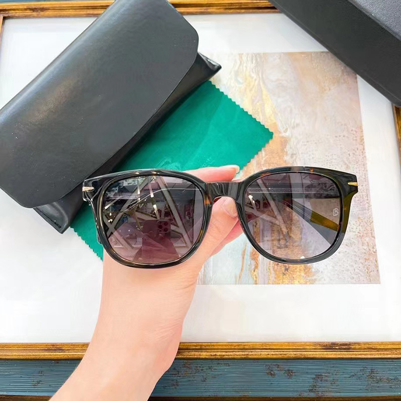 Classic Vintage Sunglasses Woman Male Round Cat Eye DB Sunglasses Female Retro Style Leopard Big Frame Oculos De Sol 1068
Classic Vintage Sunglasses Woman Male Round Cat Eye DB Sunglasses Female Retro Style Leopard Big Frame Oculos De Sol 1068