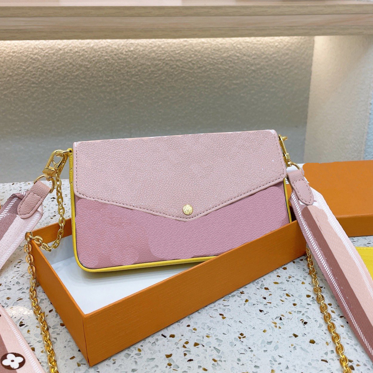 High quality Women Classic Luxury designer hand bag Pochette Felicie Bag Genuine Leather Handbags Shoulder handbag Clutch Tote Messenger Shopping Purse with box, Brown
High quality Women Classic Luxury designer hand bag Pochette Felicie Bag Genuine Leather Handbags Shoulder handbag Clutch Tote Messenger Shopping Purse with box, Brown