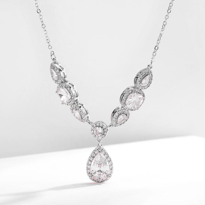 Pendant Necklaces Elegant Romantic Bridal Wedding Necklace Fashion Exquisite Water Drop Zircon Engagement Jewelry Couple GiftsPendant
Pendant Necklaces Elegant Romantic Bridal Wedding Necklace Fashion Exquisite Water Drop Zircon Engagement Jewelry Couple GiftsPendant