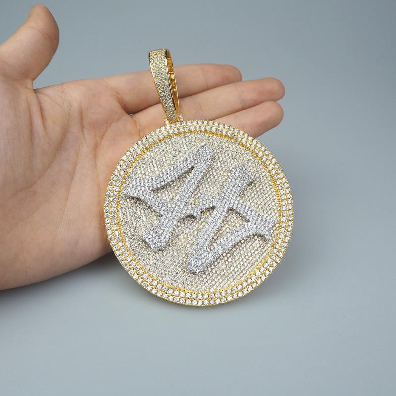 Pendant Necklaces Custom LK 44 Big Turntable Hip Hop Necklace 20 Inch Rope Chain Zircon Fashion Men And Women NecklacePendant
Pendant Necklaces Custom LK 44 Big Turntable Hip Hop Necklace 20 Inch Rope Chain Zircon Fashion Men And Women NecklacePendant
