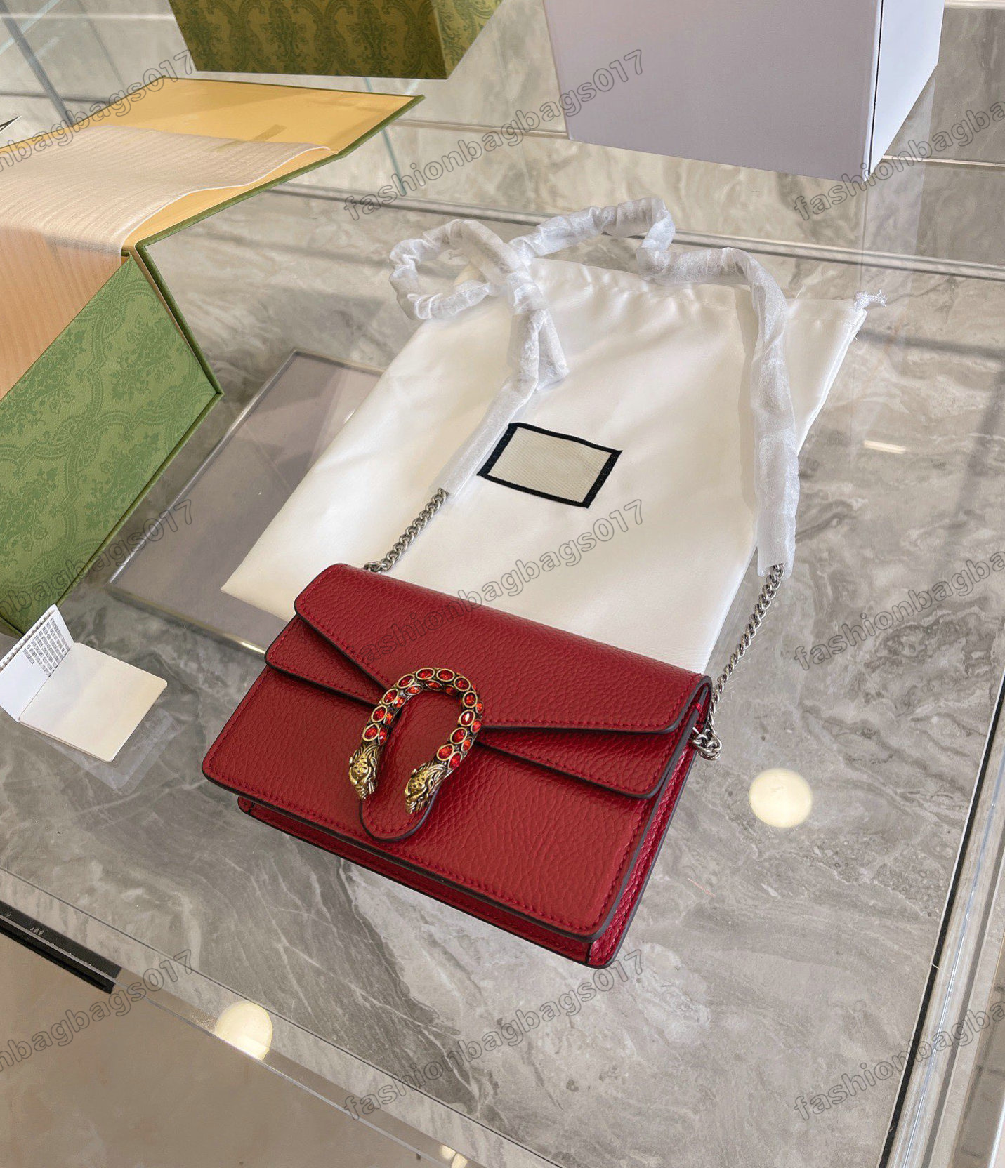 2022 Ophidia Dionysuss Leather Snake Mini Chain Bag Womens Designer Cross body Vintage Handbag Diamonds Tiger Head Closure Purse Wallet on Chains 476432 400249
2022 Ophidia Dionysuss Leather Snake Mini Chain Bag Womens Designer Cross body Vintage Handbag Diamonds Tiger Head Closure Purse Wallet on Chains 476432 400249