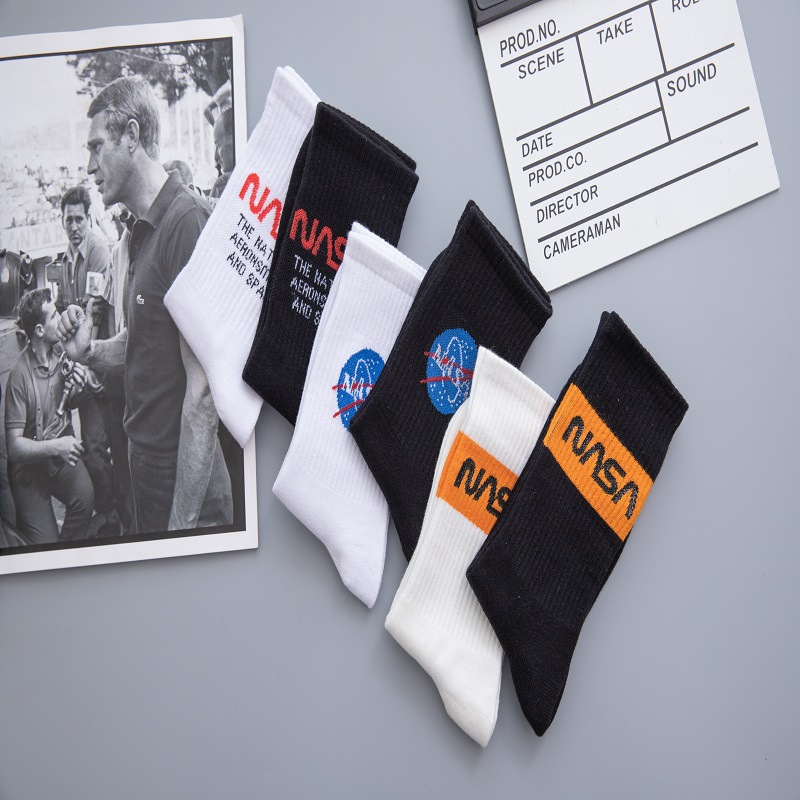 Mens Socks Womens Luxury Cotton Sock Classic Designer Letter Stocking Comfortable High Quality Popular Trend, White
Mens Socks Womens Luxury Cotton Sock Classic Designer Letter Stocking Comfortable High Quality Popular Trend, White