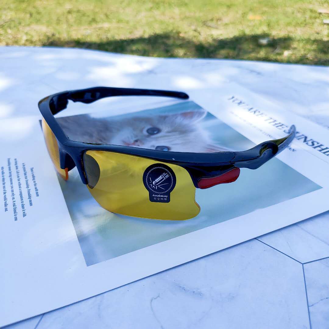 Outdoor glasses sports men's sunglasses wholesale sun protection glasses non-polarized windshield
Outdoor glasses sports men's sunglasses wholesale sun protection glasses non-polarized windshield