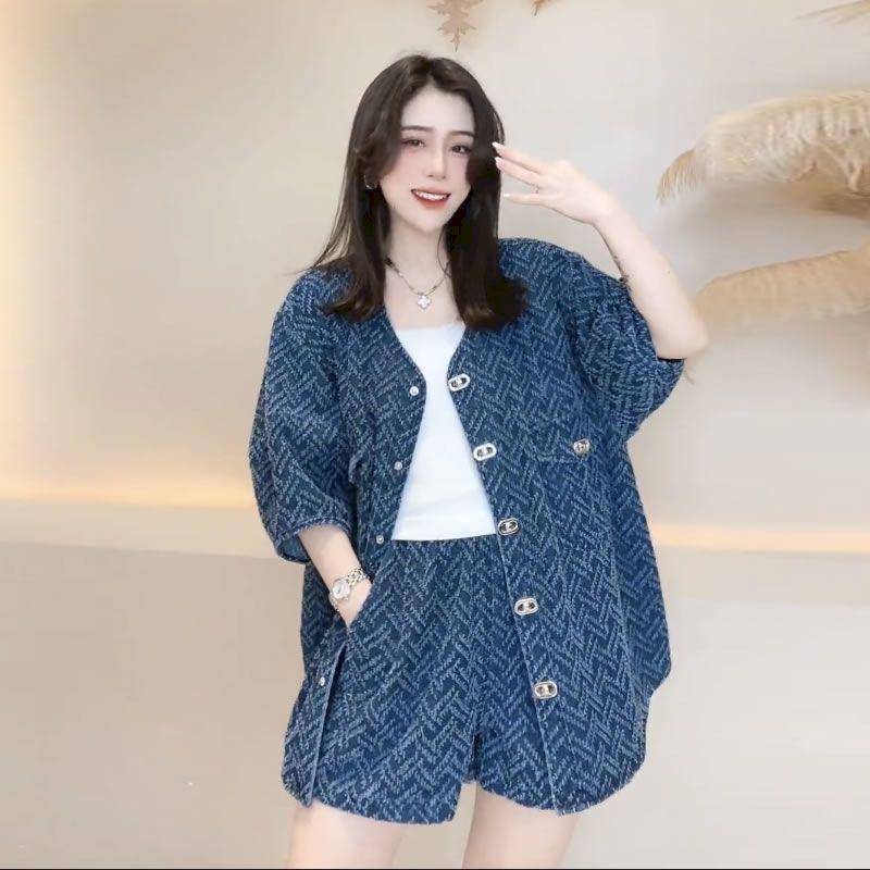 Women's Blouses & Shirts Fashion Casual Sets Women Light Luxury Denim Short Sleeve And Shorts 2 Piece Suits Women's Summer Chic Retro Se, Dark blue sets
Women's Blouses & Shirts Fashion Casual Sets Women Light Luxury Denim Short Sleeve And Shorts 2 Piece Suits Women's Summer Chic Retro Se, Dark blue sets