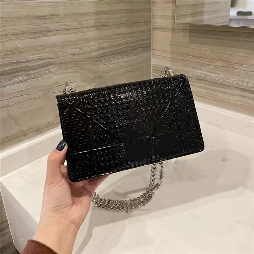 Fashion Women Gold Color Side Shoulder Bags Silver Black Sparking Girls Lady Flap Office Handbags Shining Pub Bar Party Chain Mini Hand Bag Luxury Small Handbag
Fashion Women Gold Color Side Shoulder Bags Silver Black Sparking Girls Lady Flap Office Handbags Shining Pub Bar Party Chain Mini Hand Bag Luxury Small Handbag