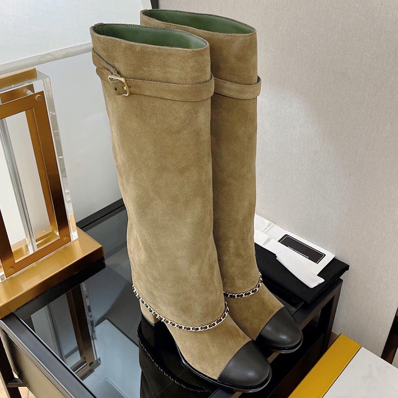2022ss Designer Womens Shoes Flip Chain Middle /high Boots Calfskin/cow Suede Chunky Heel Height 6.5cm Genuine Leather Fashion Ankle Boot With Socks Retro Casual Shoe
2022ss Designer Womens Shoes Flip Chain Middle /high Boots Calfskin/cow Suede Chunky Heel Height 6.5cm Genuine Leather Fashion Ankle Boot With Socks Retro Casual Shoe